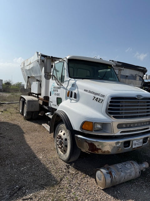 2006 Freightliner Sterling Mixer