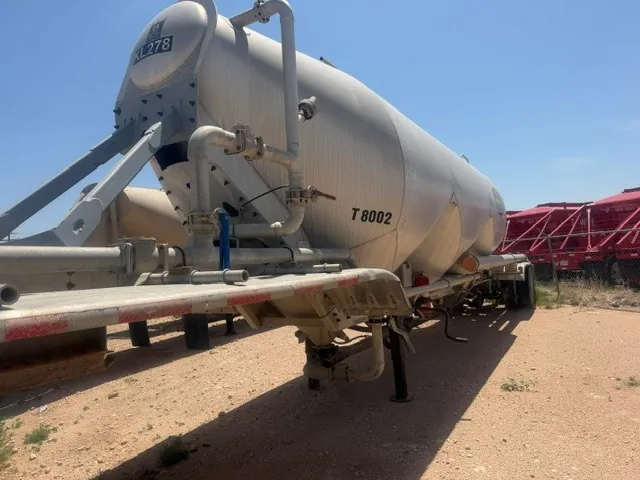 2008 Trail-King Pneumatic Tanker Trailer