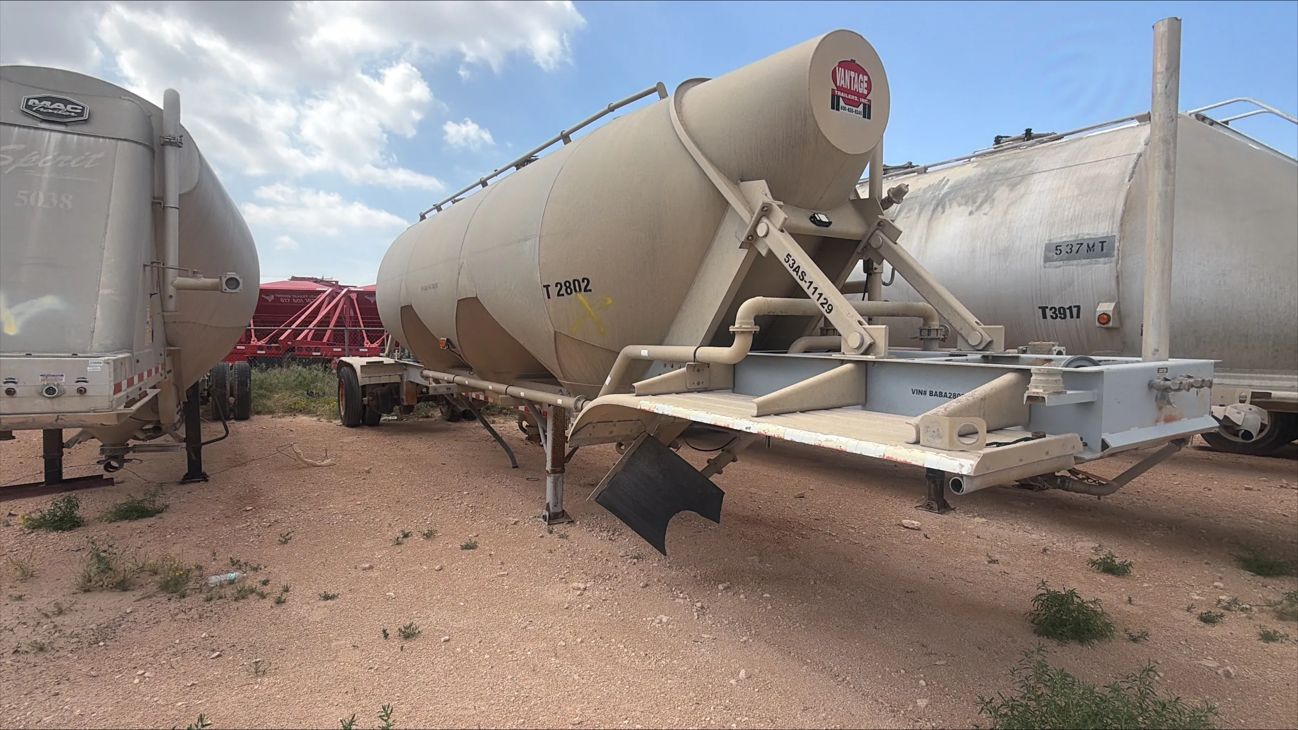 2010 Vantage Pneumatic Tanker Trailer