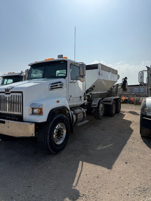 2019 Western Star 4700 With Mixer