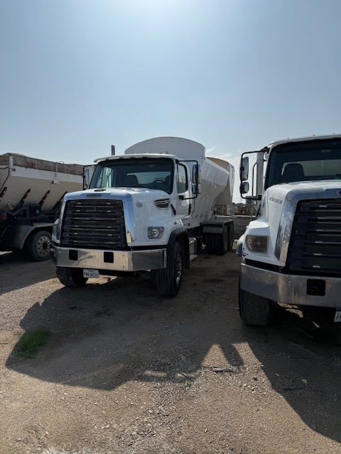 2021 Freightliner 108 SD With Mixer